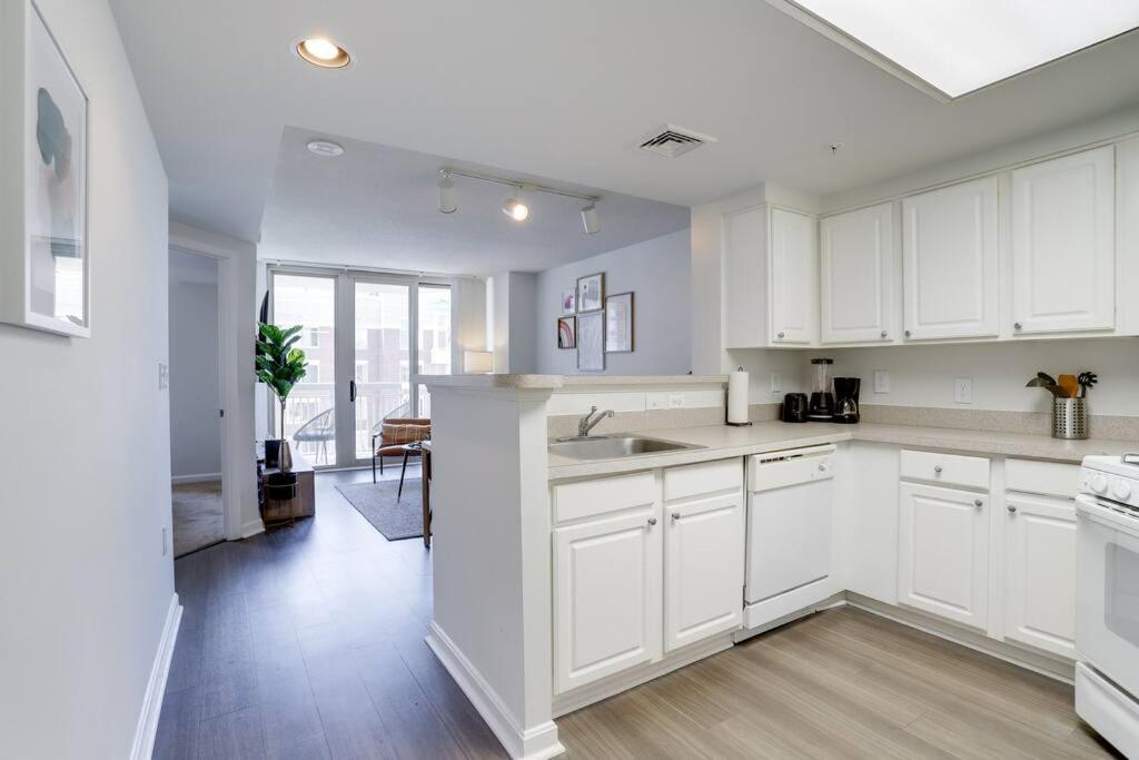 Gorgeous 1 Bedroom Condo At Ballston Place With Gym Arlington Exterior photo